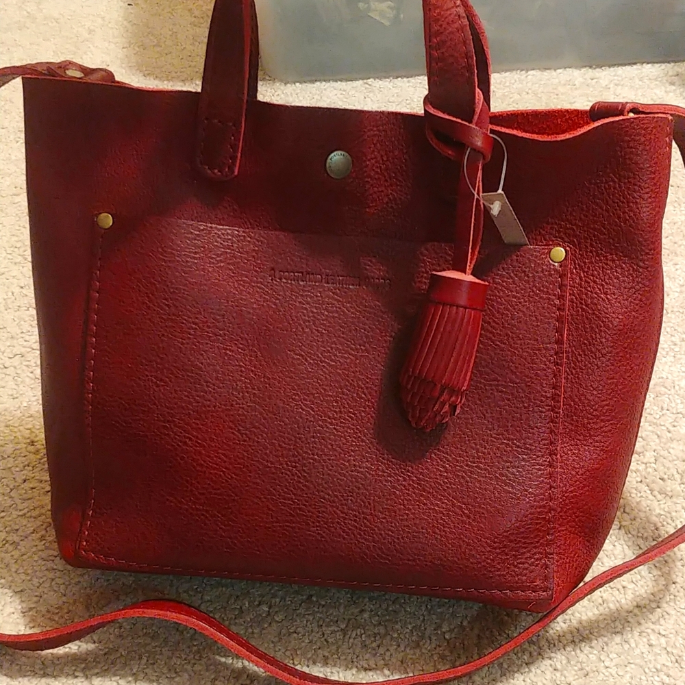 Portland Leather Purse NEW